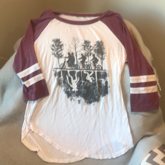 Stranger Things T-shirt, XS, baseball style - Picture 3 of 3